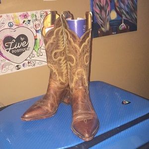 Justin cowgirl boots size 7